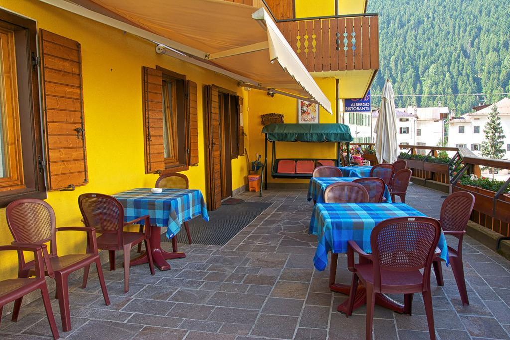 Albergo Ristorante Iris 奥伦佐卡多利 外观 照片